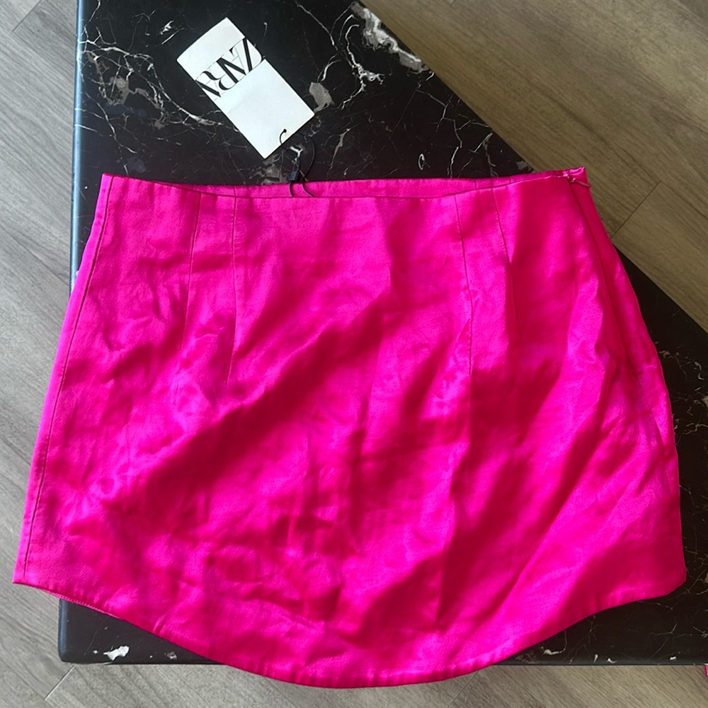 ZARA PINK SATIN SKIRT NWT